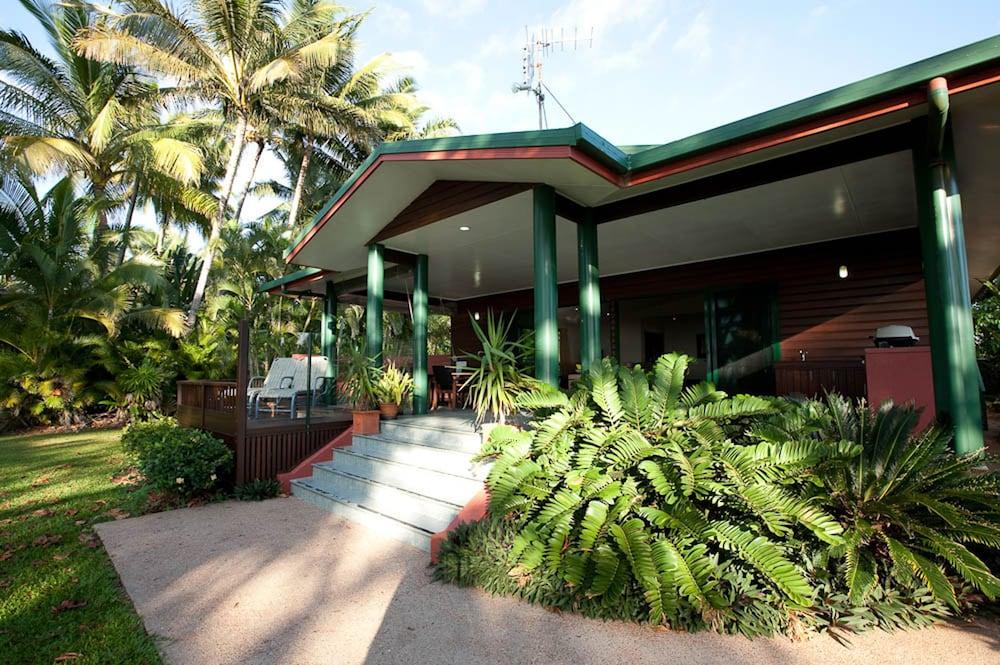 Castaways Resort & Spa On Mission Beach Exteriör bild