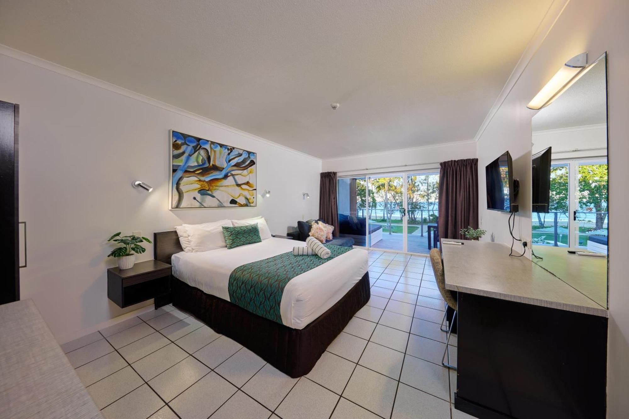 Castaways Resort & Spa On Mission Beach Exteriör bild